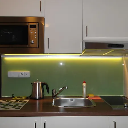Apartman 6 Všemina